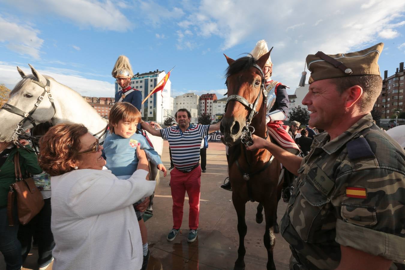 Exhibición de la Guardia Real en Avilés