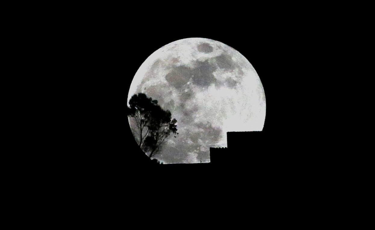 Así vio el mundo la inmensa Luna Roja