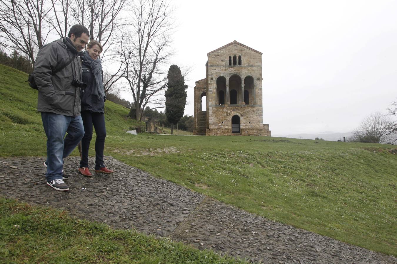 Santa María del Naranco. Selección de imágenes de los fotógrafos de EL COMERCIO.
