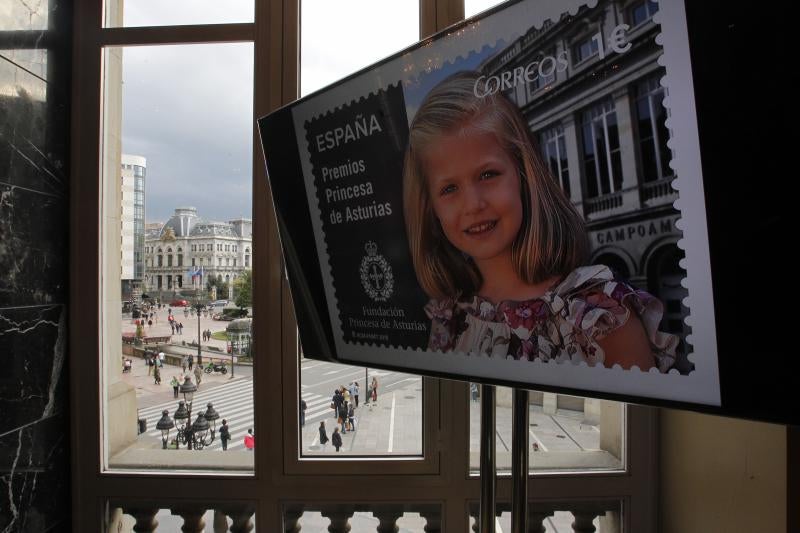 Correos presenta el sello dedicado a la Princesa Leonor