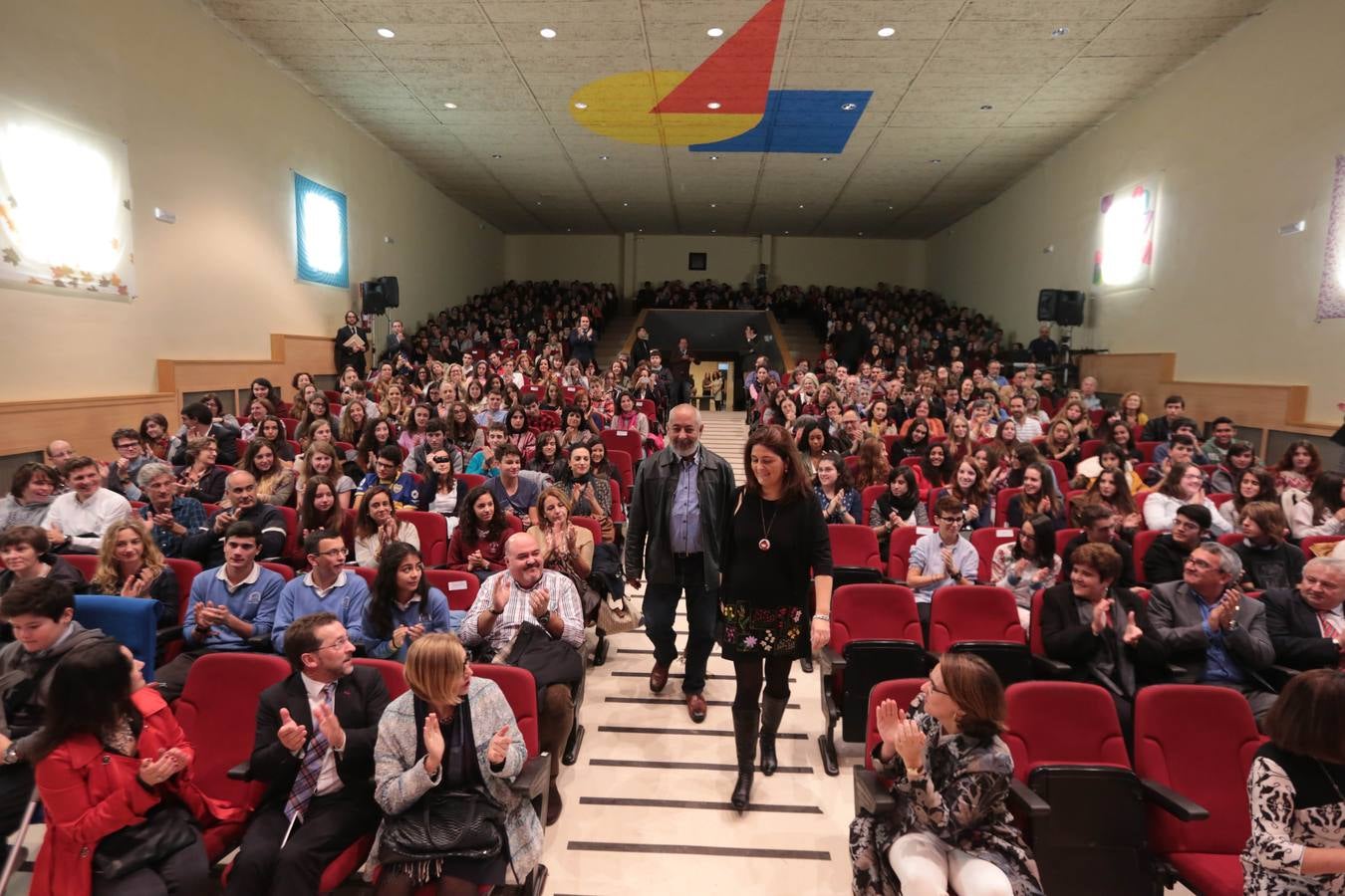 Premios Princesa: encuentro con Leonardo Padura en Avilés y visita a Oviedo