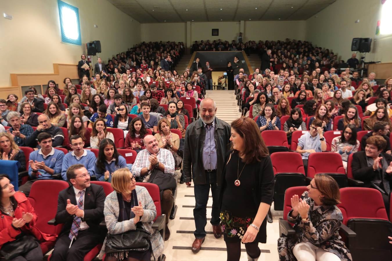 Premios Princesa: encuentro con Leonardo Padura en Avilés y visita a Oviedo