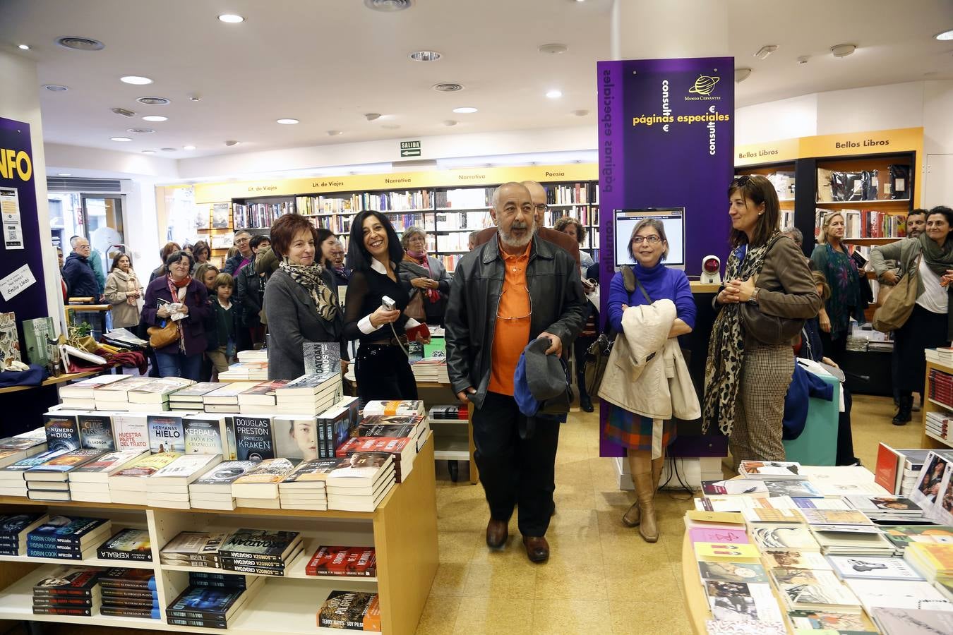 Premios Princesa: encuentro con Leonardo Padura en Avilés y visita a Oviedo