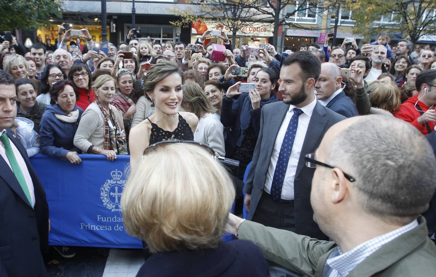 Premios Princesa de Asturias. La Reina y Coppola, ovacionados en Gijón