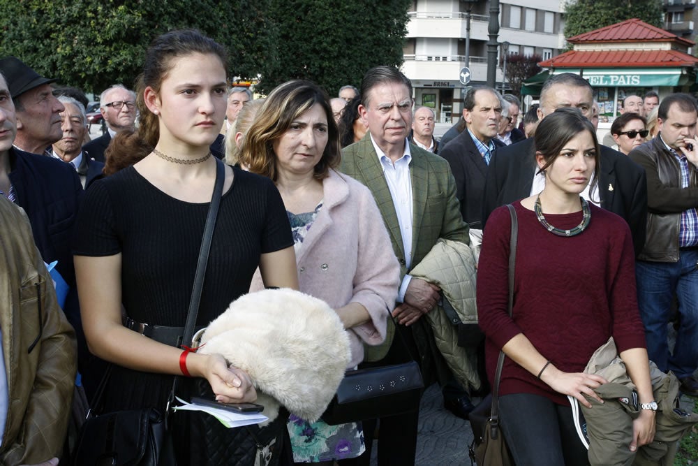 Langreo rinde homenaje a Rufino Roces
