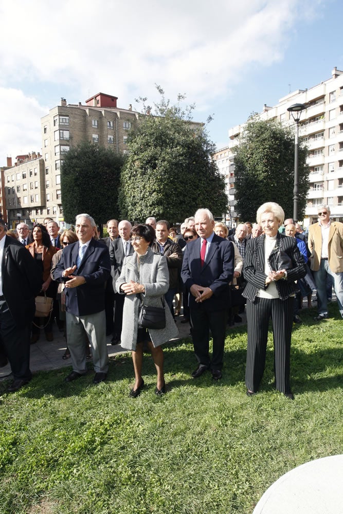 Langreo rinde homenaje a Rufino Roces