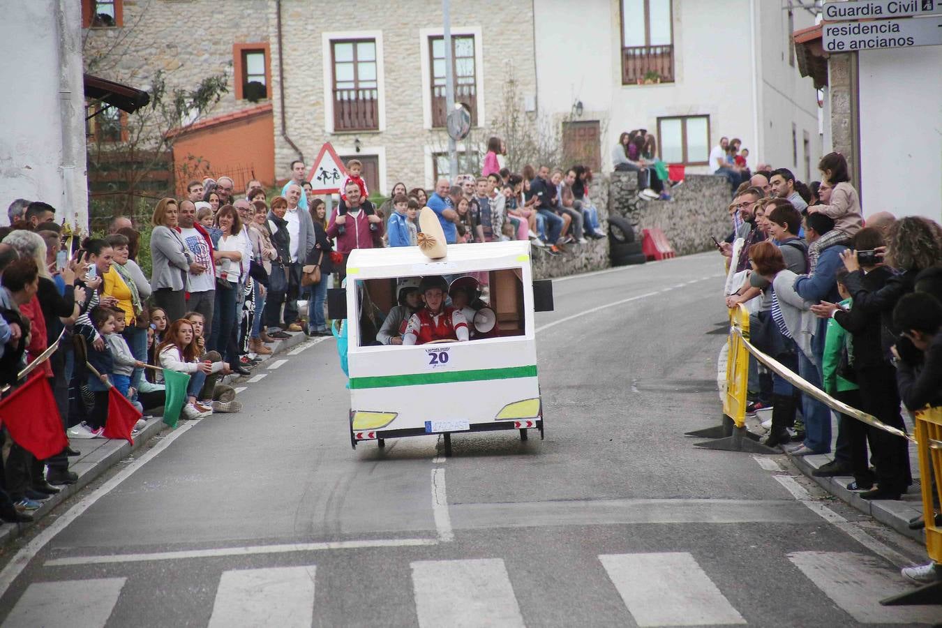 Una veintena de &#039;bólidos&#039; a la carrera