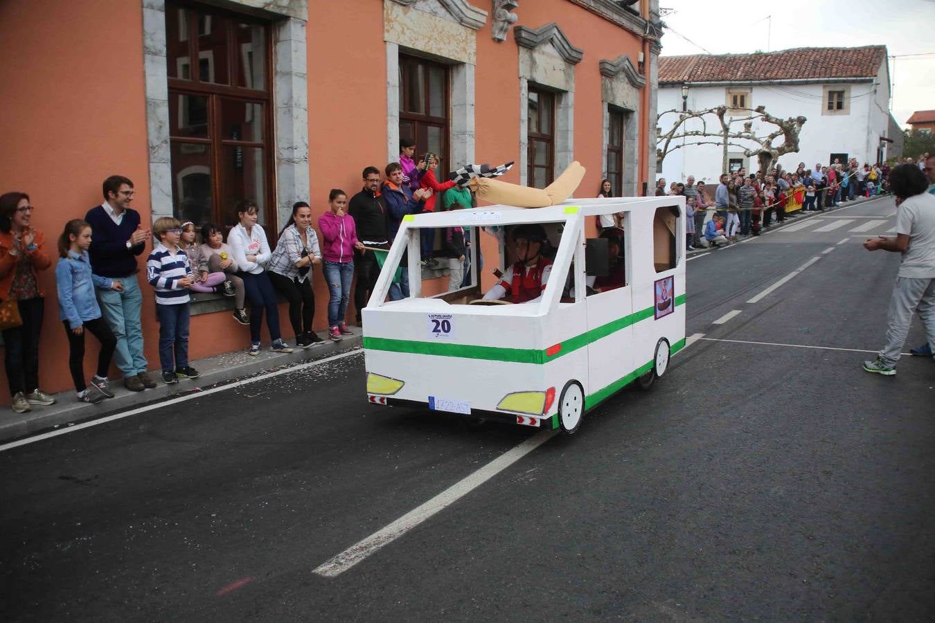 Una veintena de &#039;bólidos&#039; a la carrera