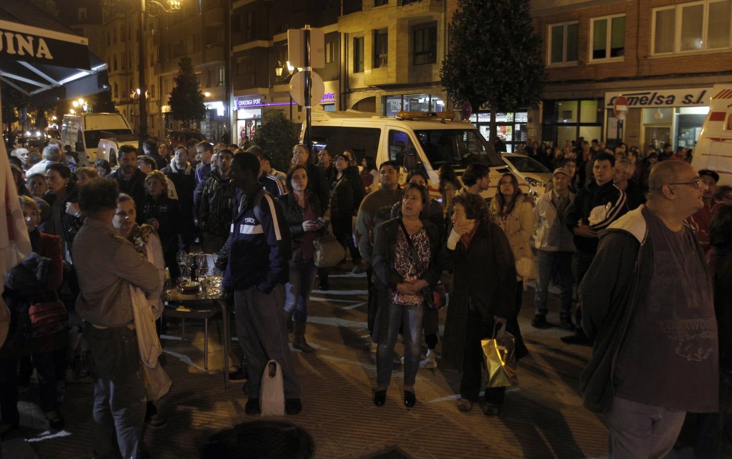 Incendio en la calle Comandante Vallespín de Oviedo