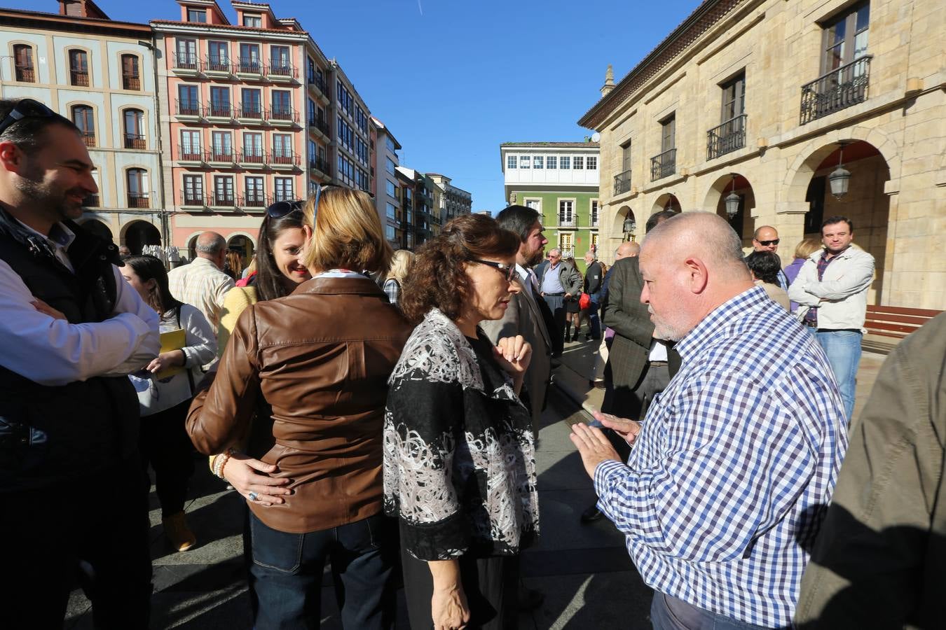 Concentración en Avilés por los atentados de París