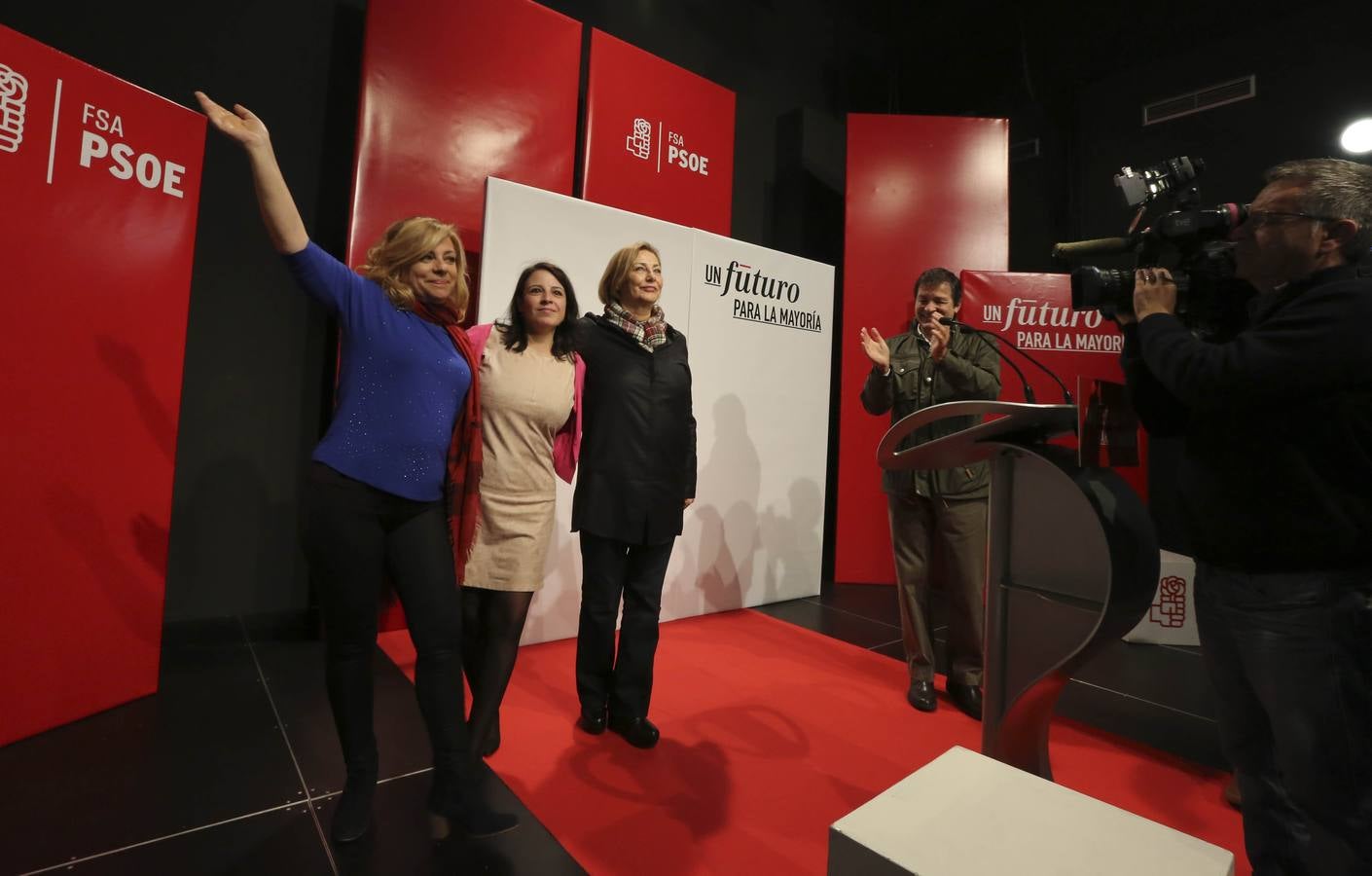 Elena Valenciano, en el mitin del PSOE en Avilés