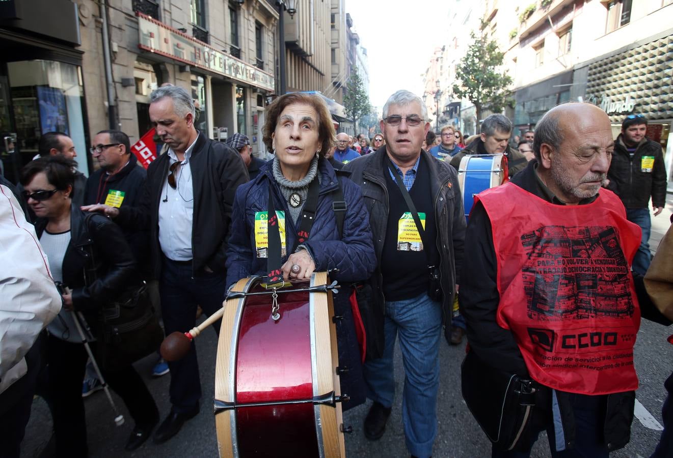 Los vendedores de la ONCE se manifiestan en Oviedo