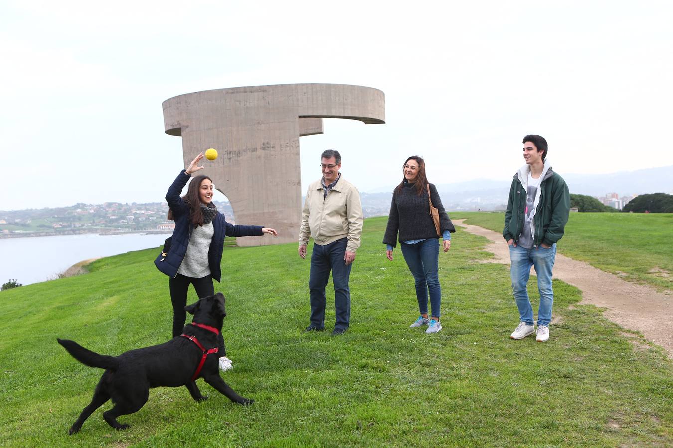 Los candidatos asturianos, en la jornada de reflexión