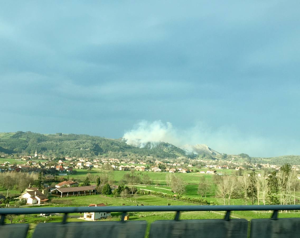 El fuego, de Asturias al País Vasco, por la autovía del Cantábrico