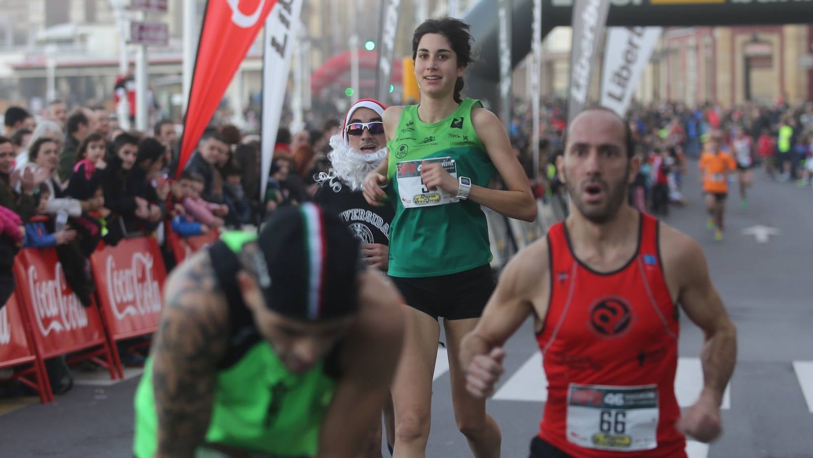 Las mejores imágenes de la San Silvestre de Gijón