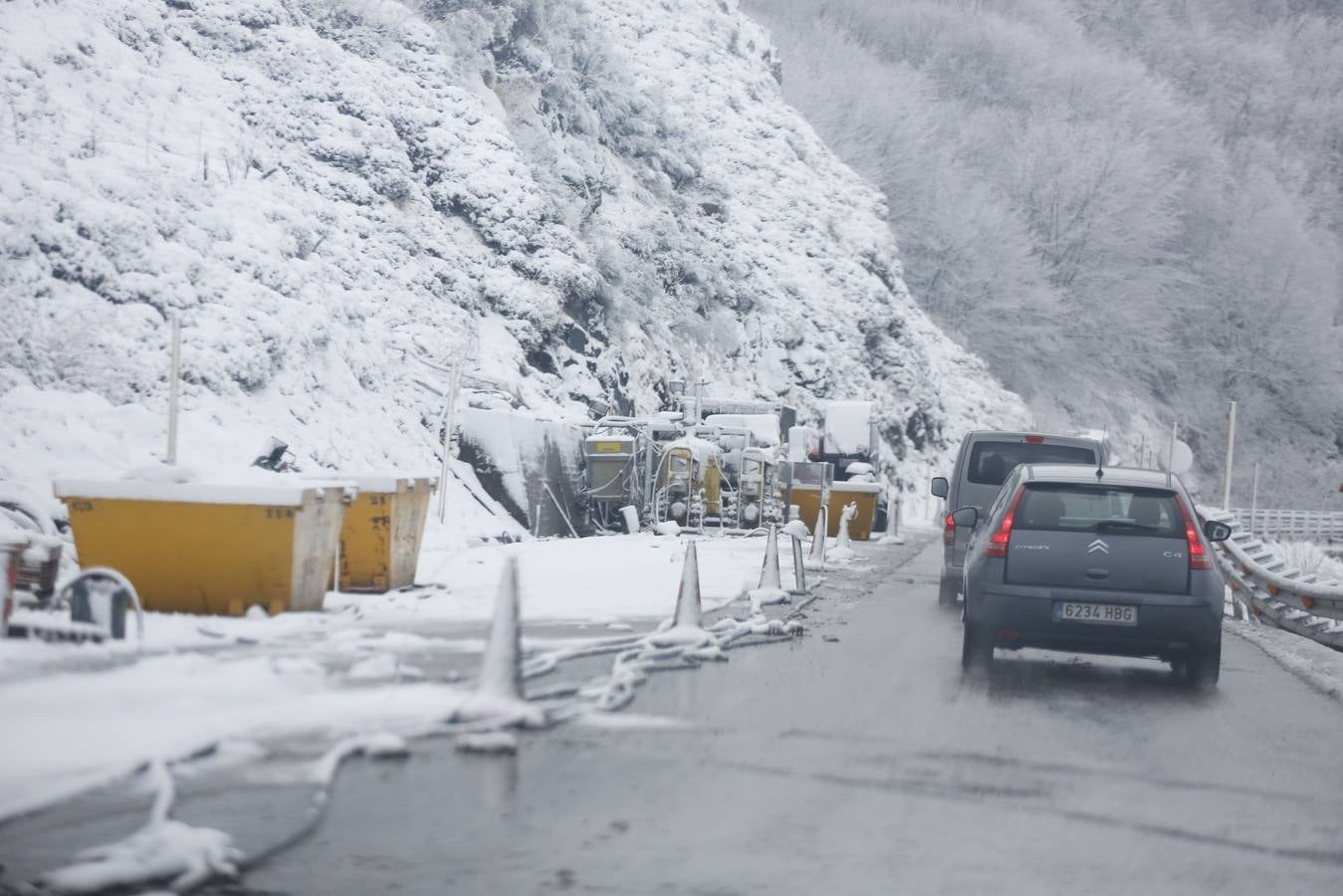 Valgrande-Pajares recibe a los primeros esquiadores