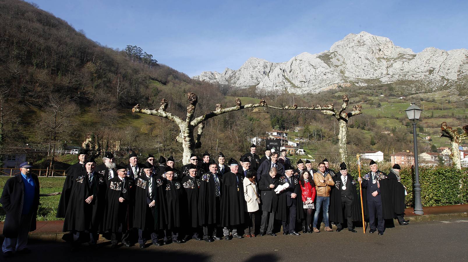 La fiesta de los nabos llena La Foz de Morcín