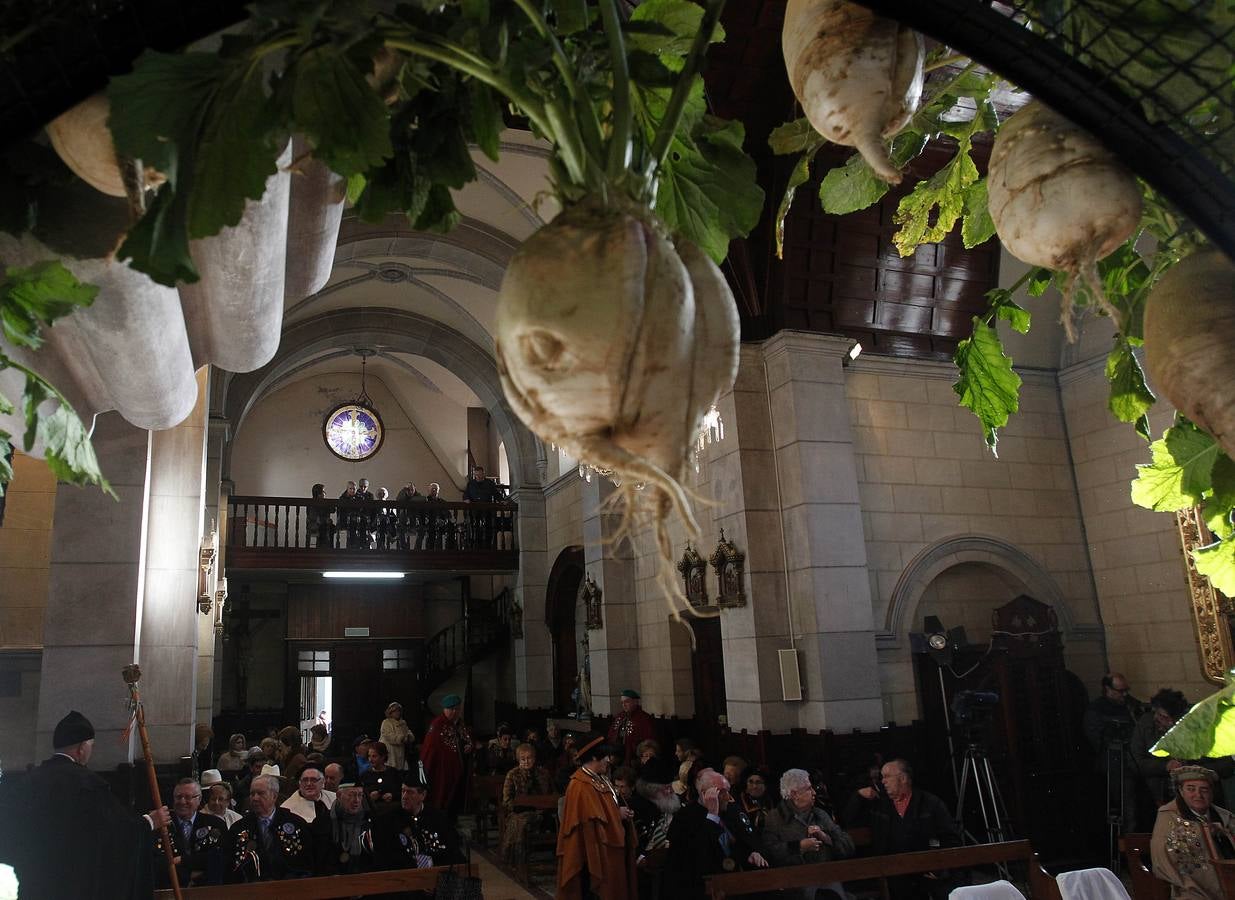 La fiesta de los nabos llena La Foz de Morcín