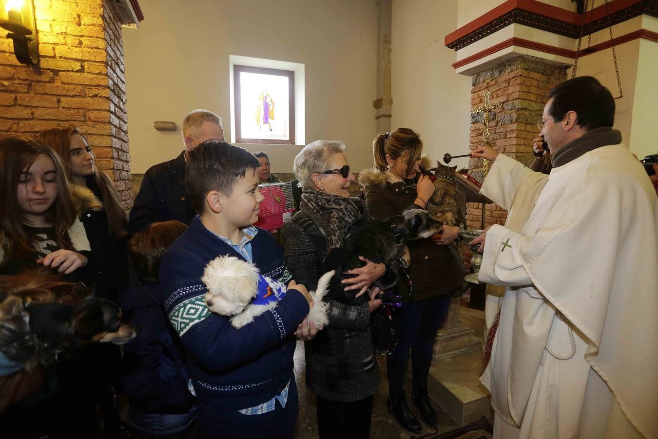 Bendición de las mascotas en Parres