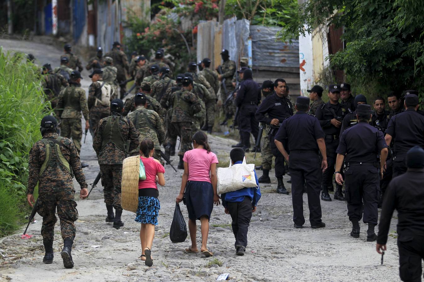 Las maras secuestran El Salvador