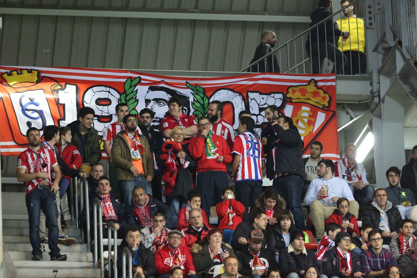 ¿Estuviste en el Sporting 5-1 Real Sociedad? Búscate en las imágenes (I)