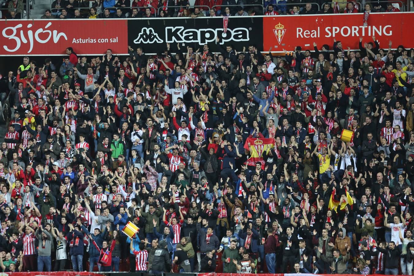 ¿Estuviste en el Sporting 5-1 Real Sociedad? Búscate en las imágenes (I)