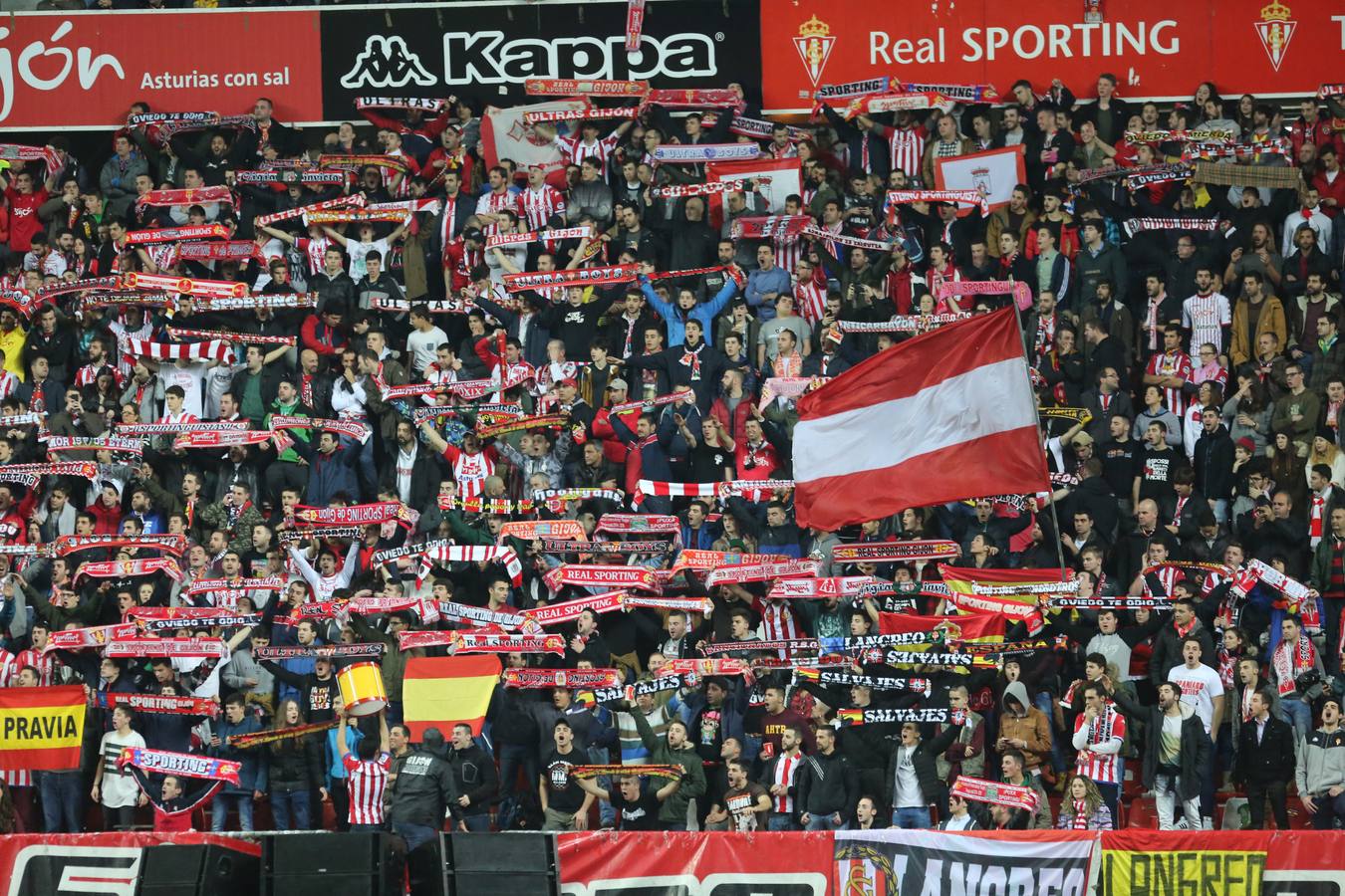 ¿Estuviste en el Sporting 5-1 Real Sociedad? Búscate en las imágenes (I)