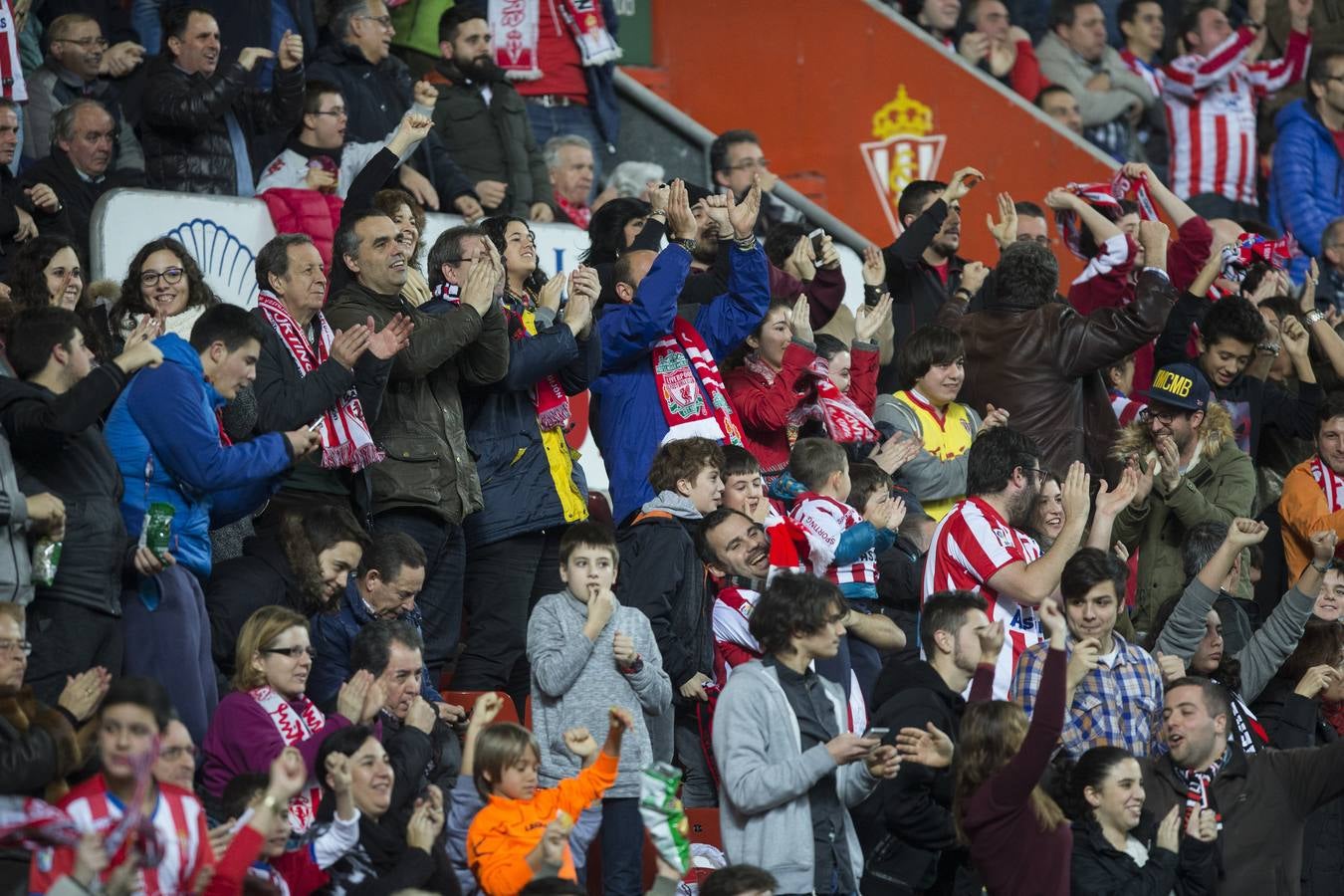 ¿Estuviste en el Sporting 5-1 Real Sociedad? Búscate en las imágenes (I)
