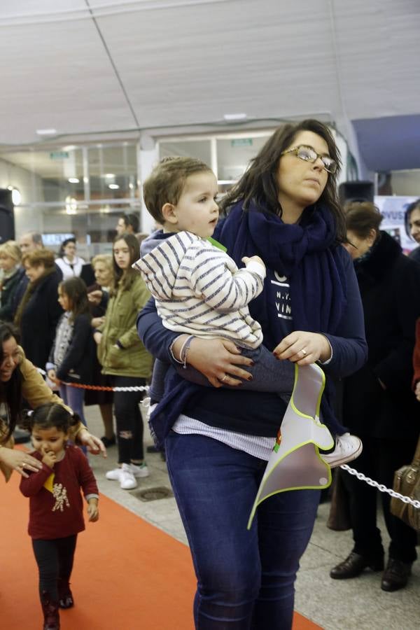 Concurso de bebés en la Feria del Amor de Siero