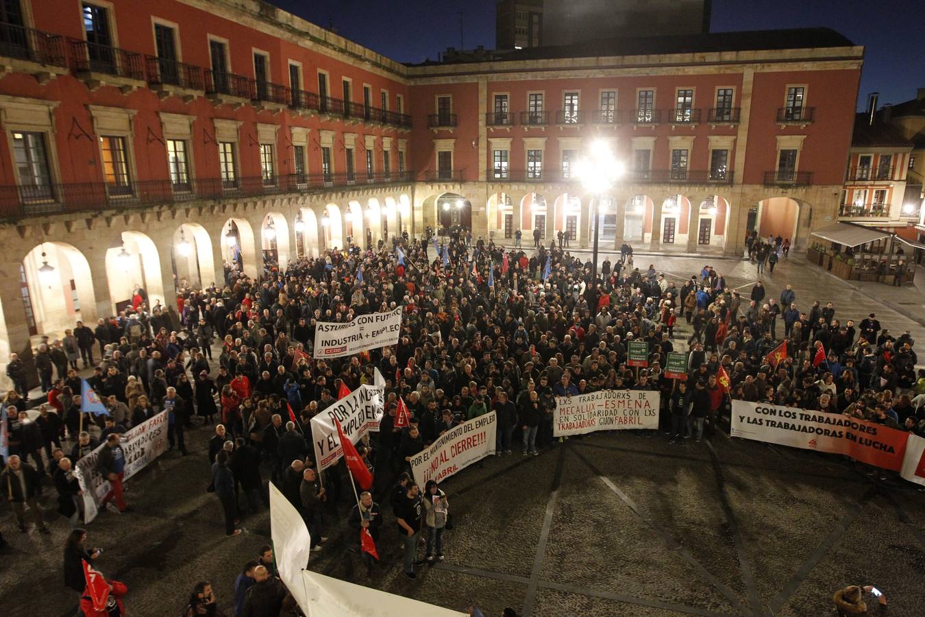 Manifestación contra el cierre de Gijón Fabril