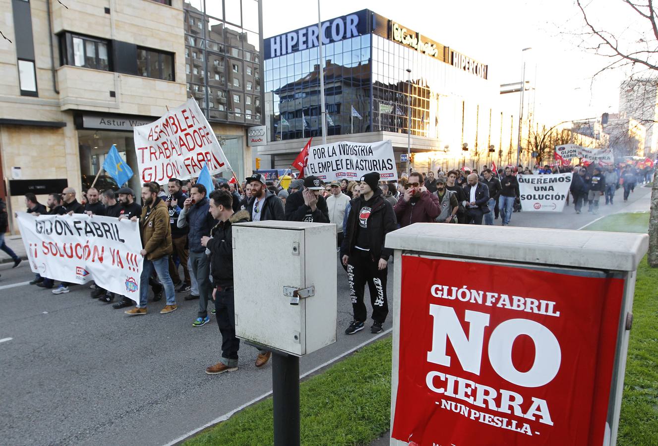 Manifestación contra el cierre de Gijón Fabril