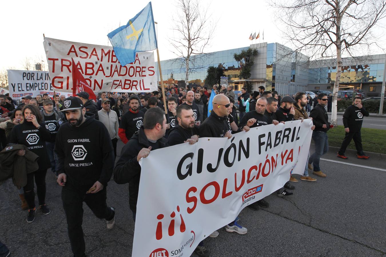 Manifestación contra el cierre de Gijón Fabril