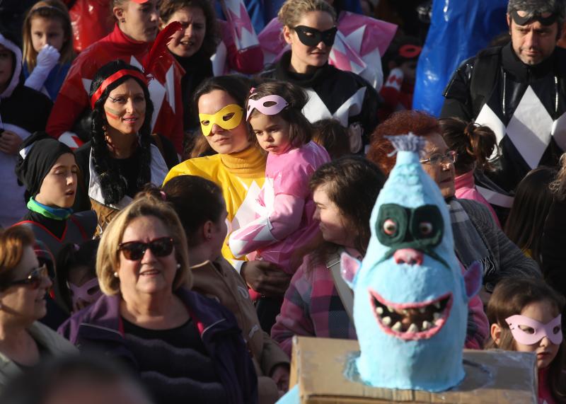 La Calzada y el Natahoyo desfilan por el Antroxu