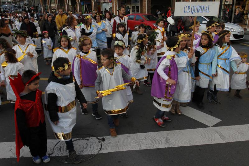 DESFILE DE ESCOLINOS ANTROXAOS POR LAS CALLES DE AVILÉS
