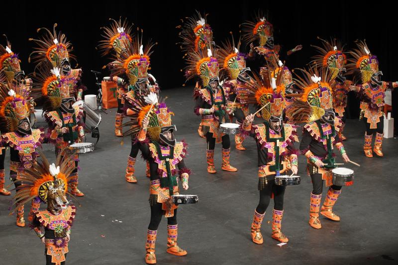 Concurso de charangas de Antroxu en el Jovellanos