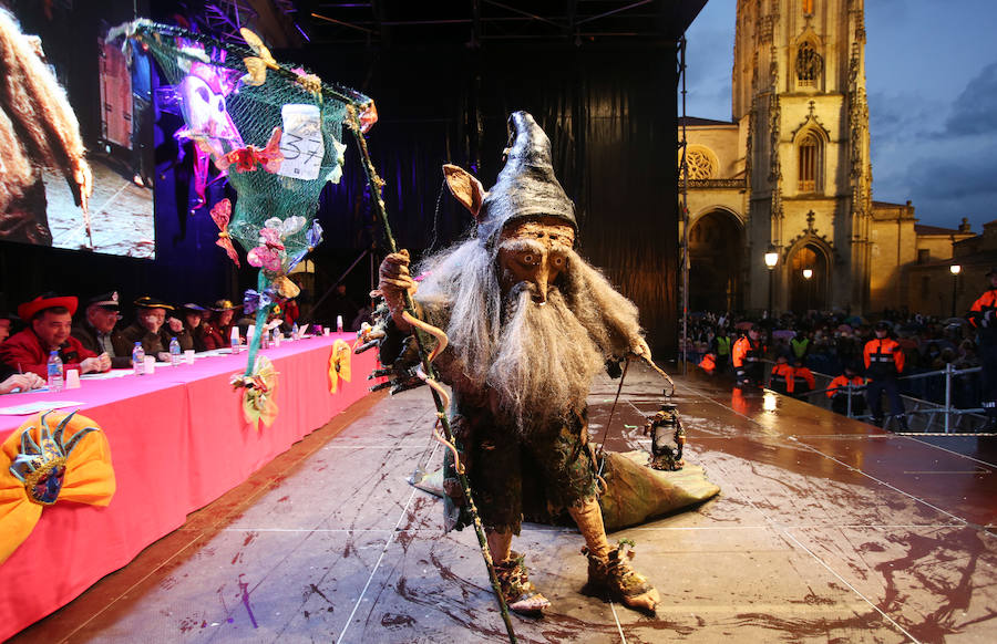 Oviedo vive el Antroxu