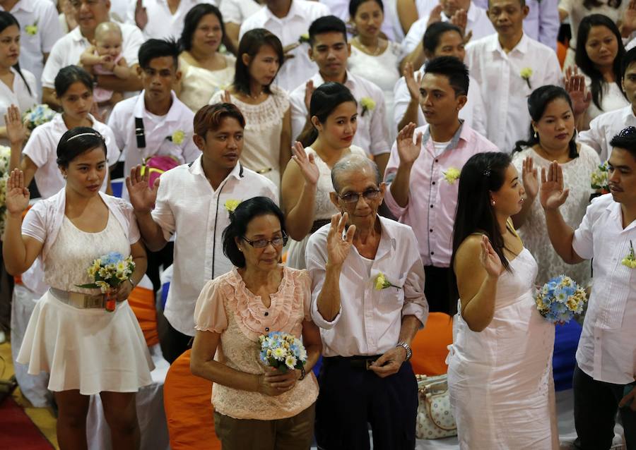 Boda masiva en Manila para celebrar San Valentín