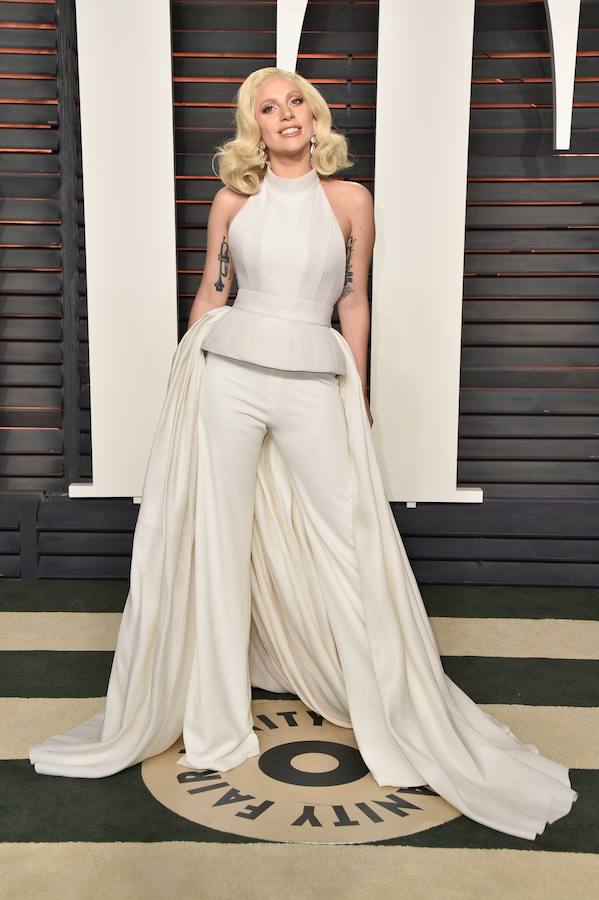 La cantante Lady Gaga, a su llegada a la fiesta de Vanity Fair.