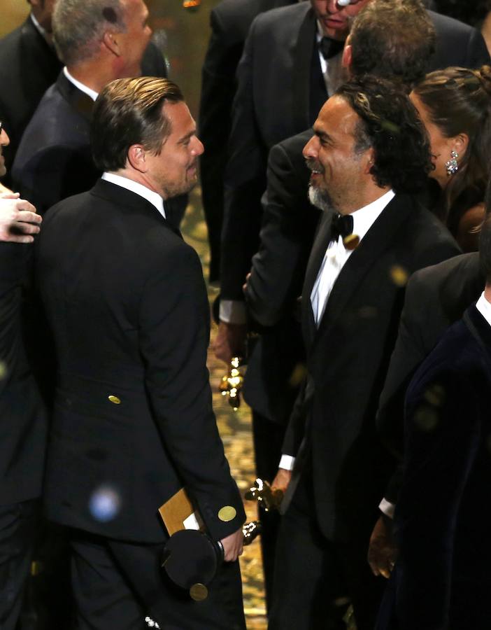 &#039;Spotlight&#039; sorprende, Iñárritu hace historia y DiCaprio gana su Oscar