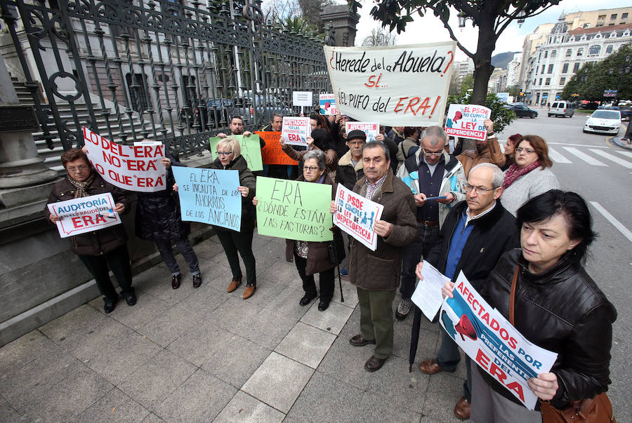 Protesta de la Plataforma de Afectados por el ERA