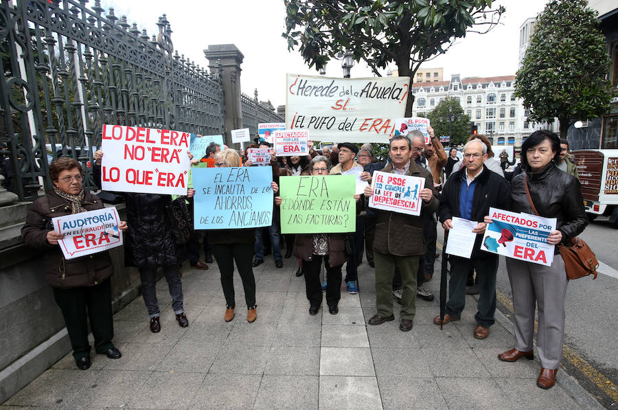 Protesta de la Plataforma de Afectados por el ERA