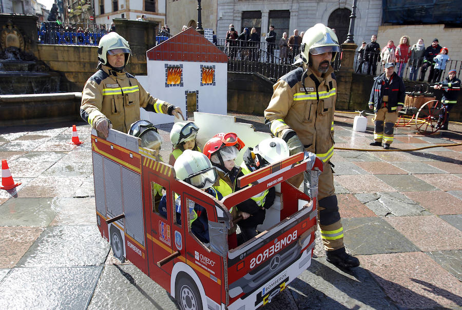 Los bomberos de Oviedo celebran su patrón