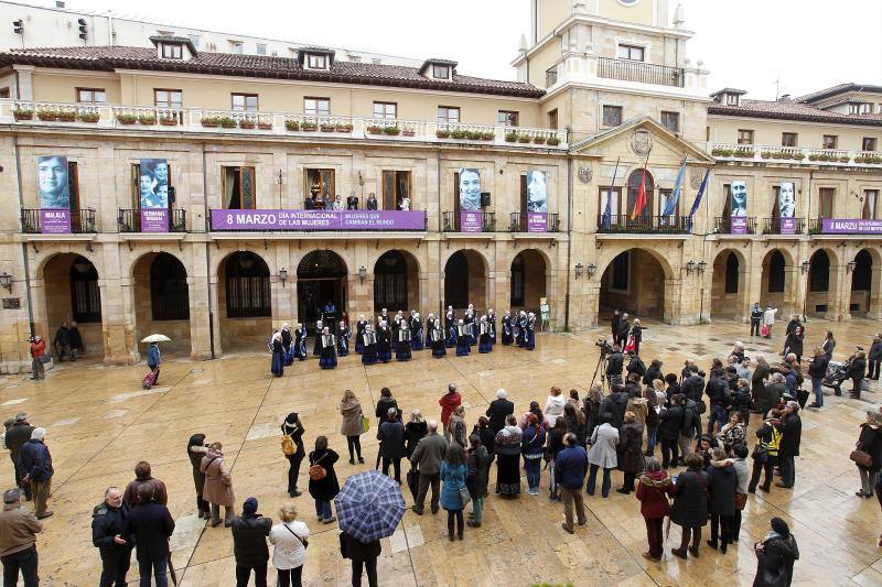 Acto institucional del Día Internacional de la Mujer Trabajadora en Oviedo.