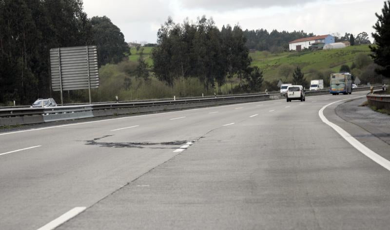Los baches de la autopista &#039;Y&#039;
