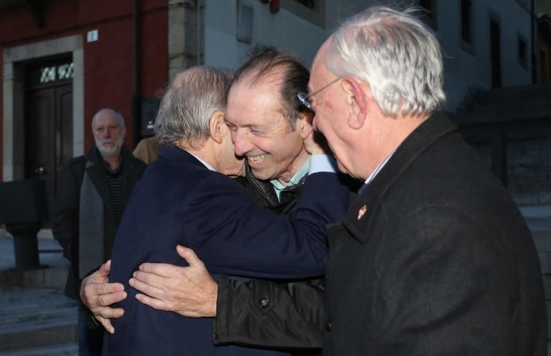 Presentación en Gijón de &#039;Buenas noches y saludos cordiales&#039;, la biografía de José María García