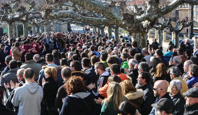 Despedida a Hugo Suárez en la iglesia de Trasona, en Corvera