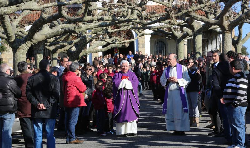 Despedida a Hugo Suárez en la iglesia de Trasona, en Corvera