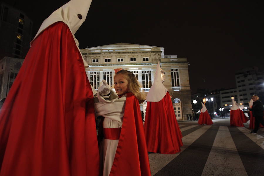 Un ovetense, indultado en la procesión del Jueves Santo