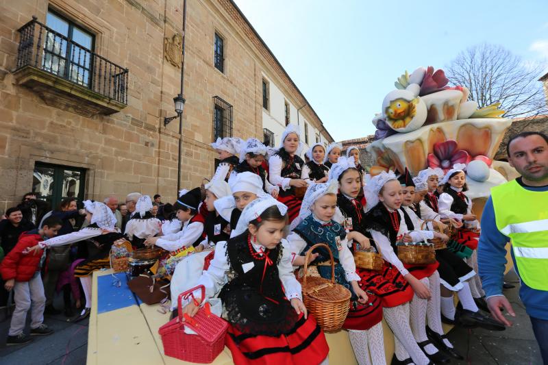 Avilés inicia las fiestas de El Bollo