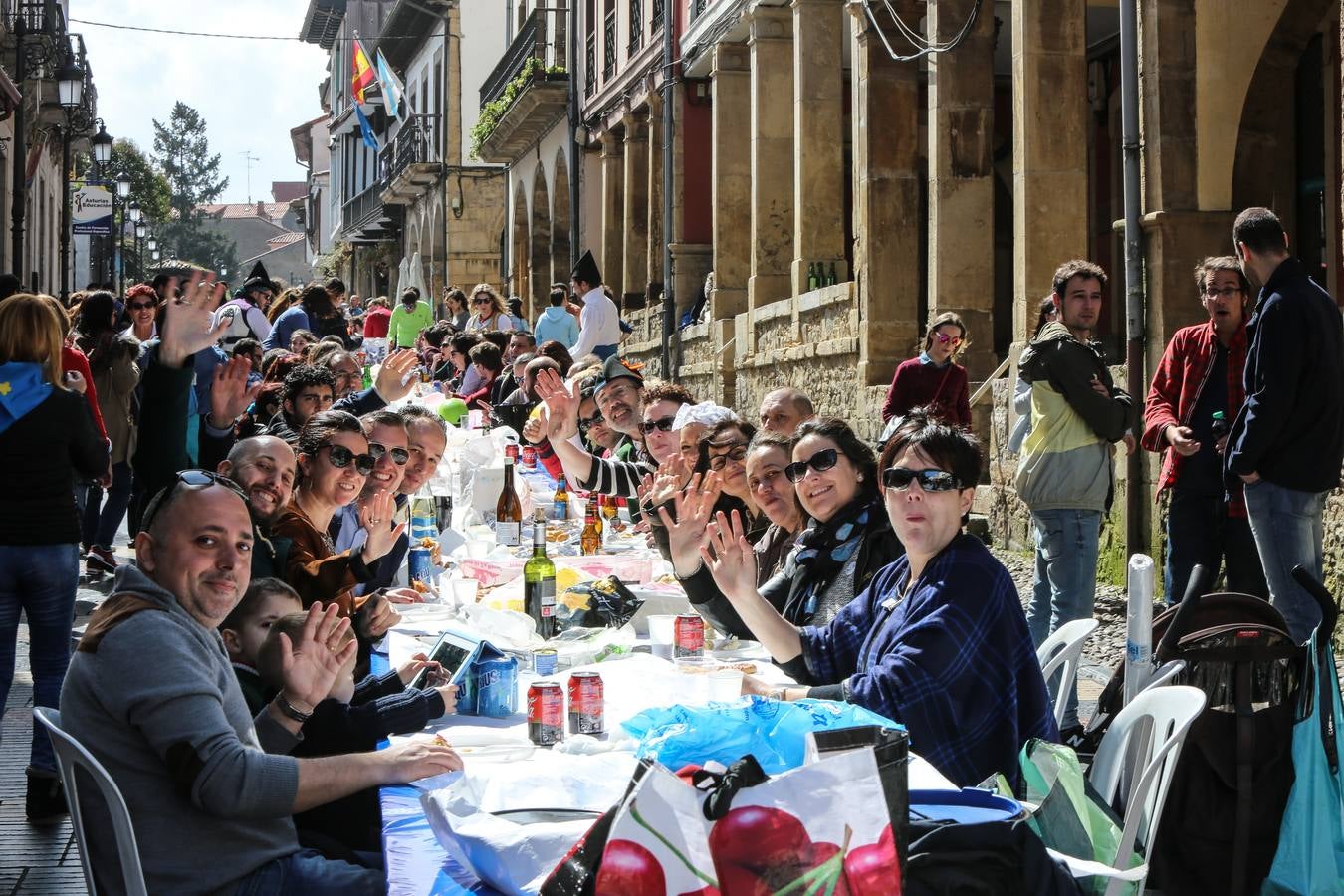 ¿Estuviste en la Comida en la calle de Avilés? ¡Búscate! - 2